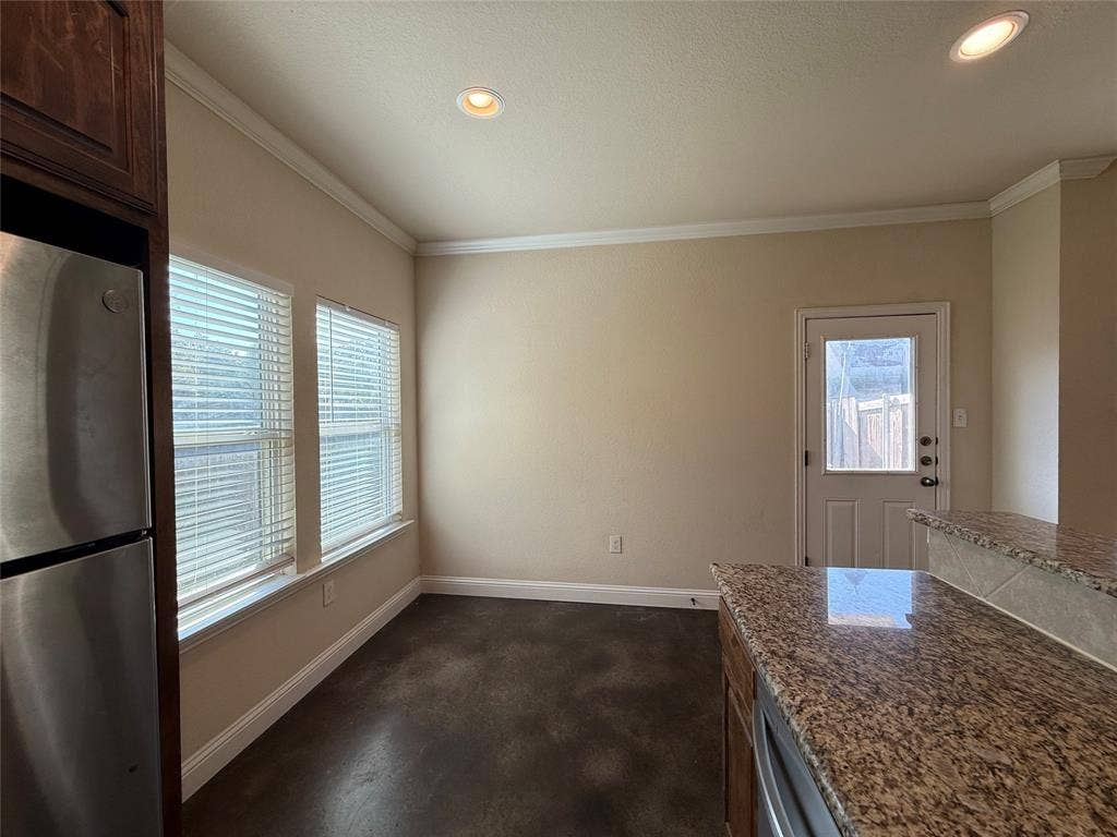 402 W Avenue C, Waxahachie, TX 75165 402 W Avenue C, Waxahachie, TX 75165