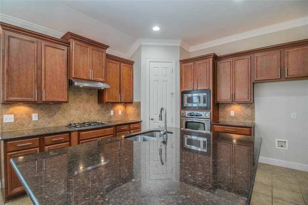 4647 Phillip Drive, Plano, TX 75024 4647 Phillip Drive, Plano, TX 75024