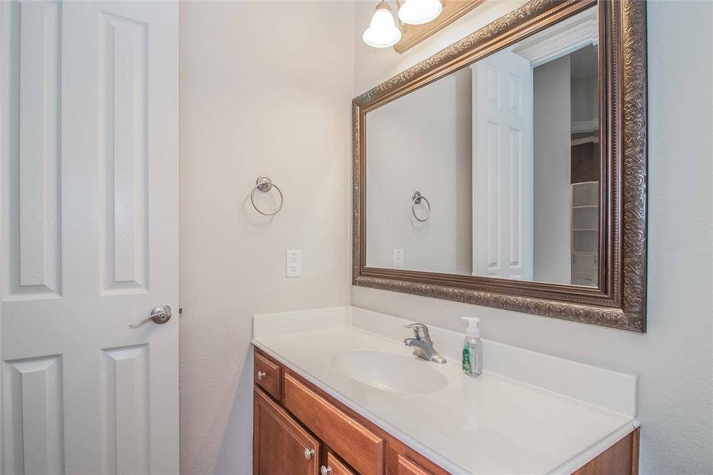 4647 Phillip Drive, Plano, TX 75024 4647 Phillip Drive, Plano, TX 75024
