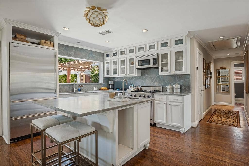 6707 Southridge Drive, Dallas, TX 75214 6707 Southridge Drive, Dallas, TX 75214