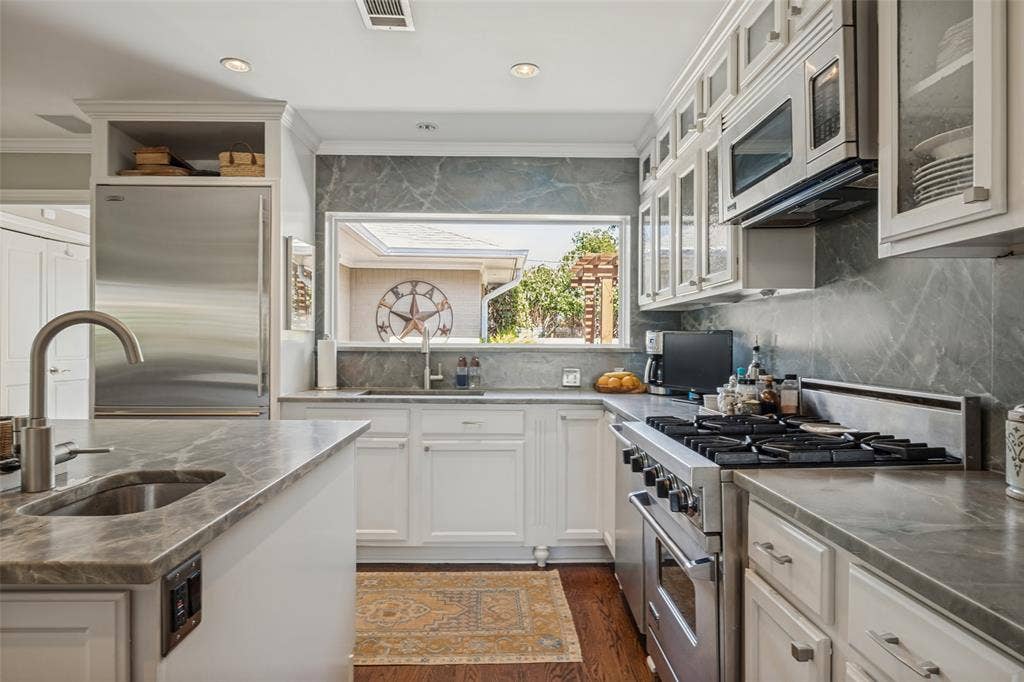 6707 Southridge Drive, Dallas, TX 75214 6707 Southridge Drive, Dallas, TX 75214