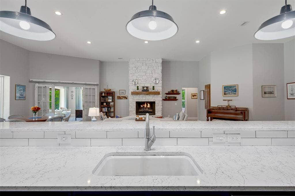 16045 County Road 1130, Flint, TX 75762 16045 County Road 1130, Flint, TX 75762