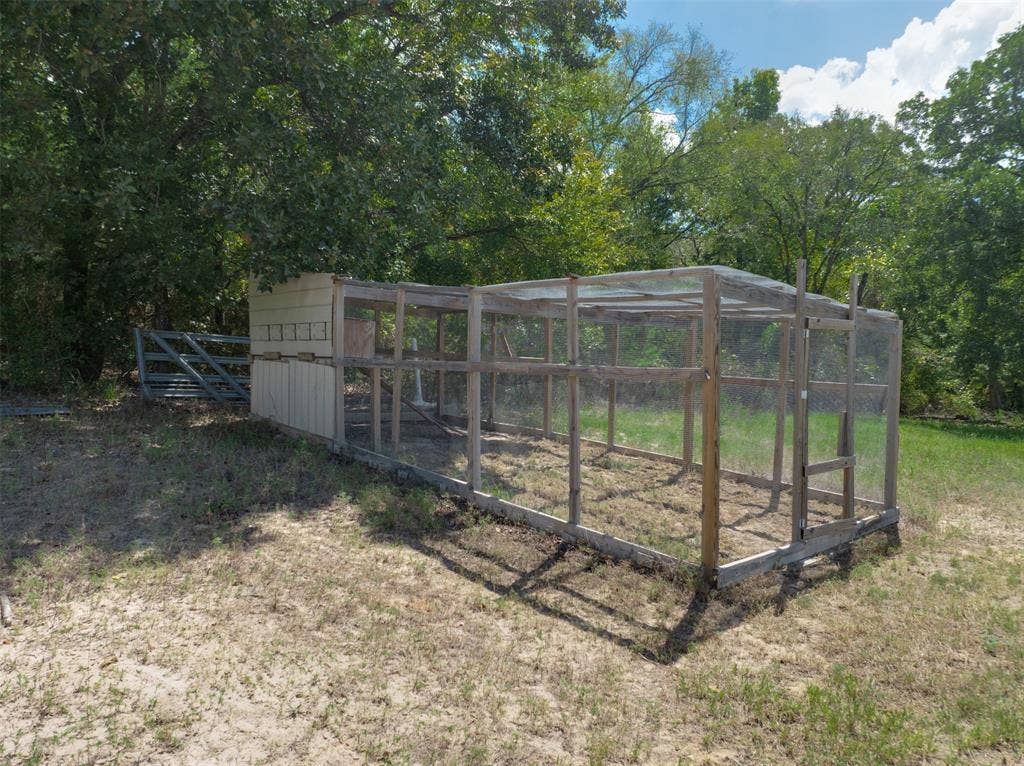 16045 County Road 1130, Flint, TX 75762 16045 County Road 1130, Flint, TX 75762