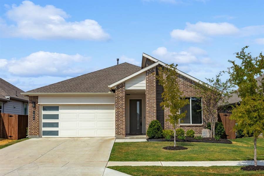 Property photo for 1604 Woodpecker Street, Denton, TX