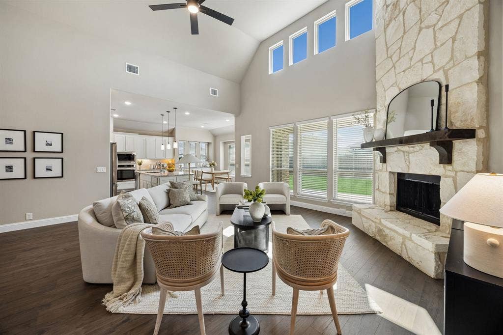 3006 Holland Lane, Midlothian, TX 76065