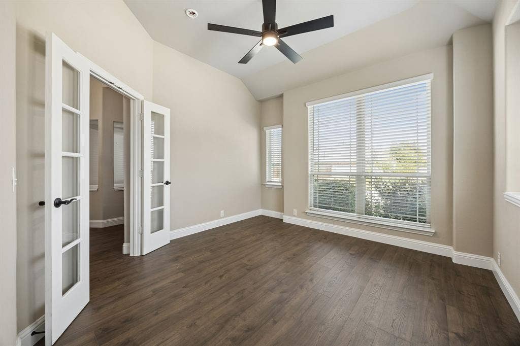 3006 Holland Lane, Midlothian, TX 76065