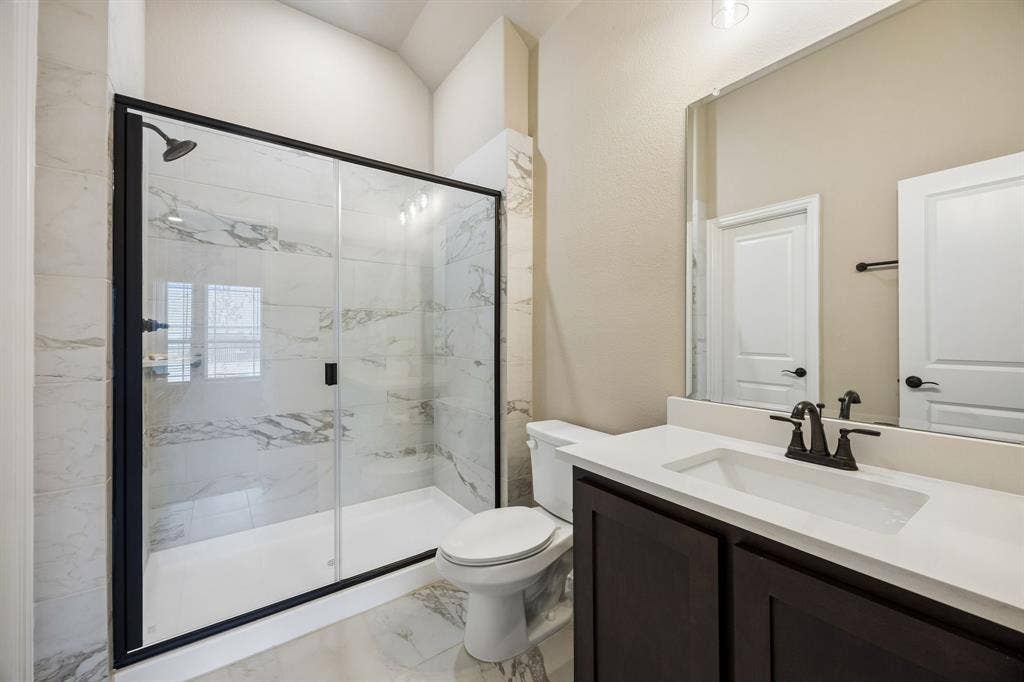 3006 Holland Lane, Midlothian, TX 76065