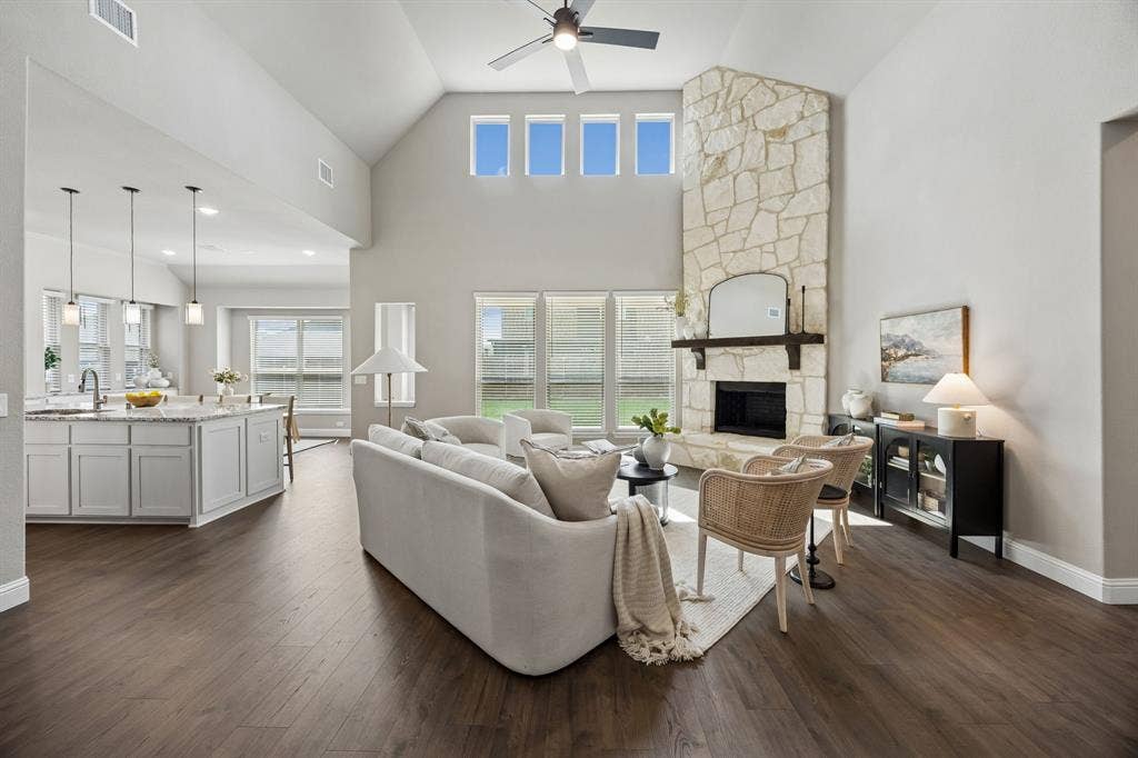 3006 Holland Lane, Midlothian, TX 76065