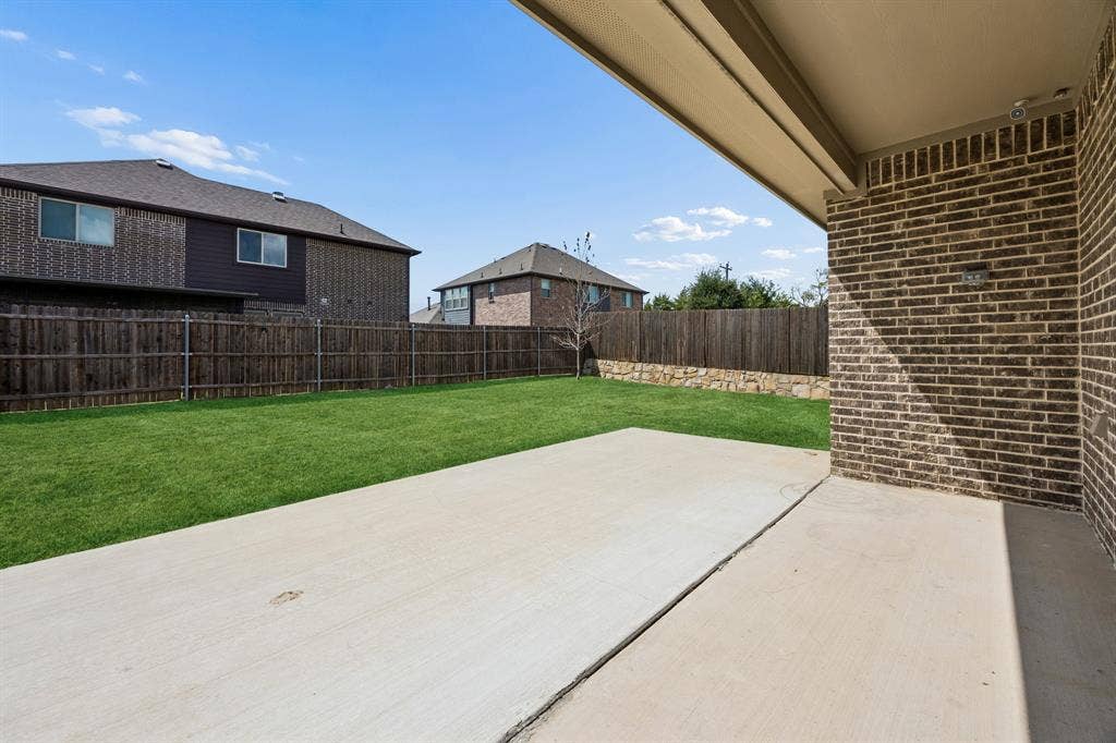 3006 Holland Lane, Midlothian, TX 76065