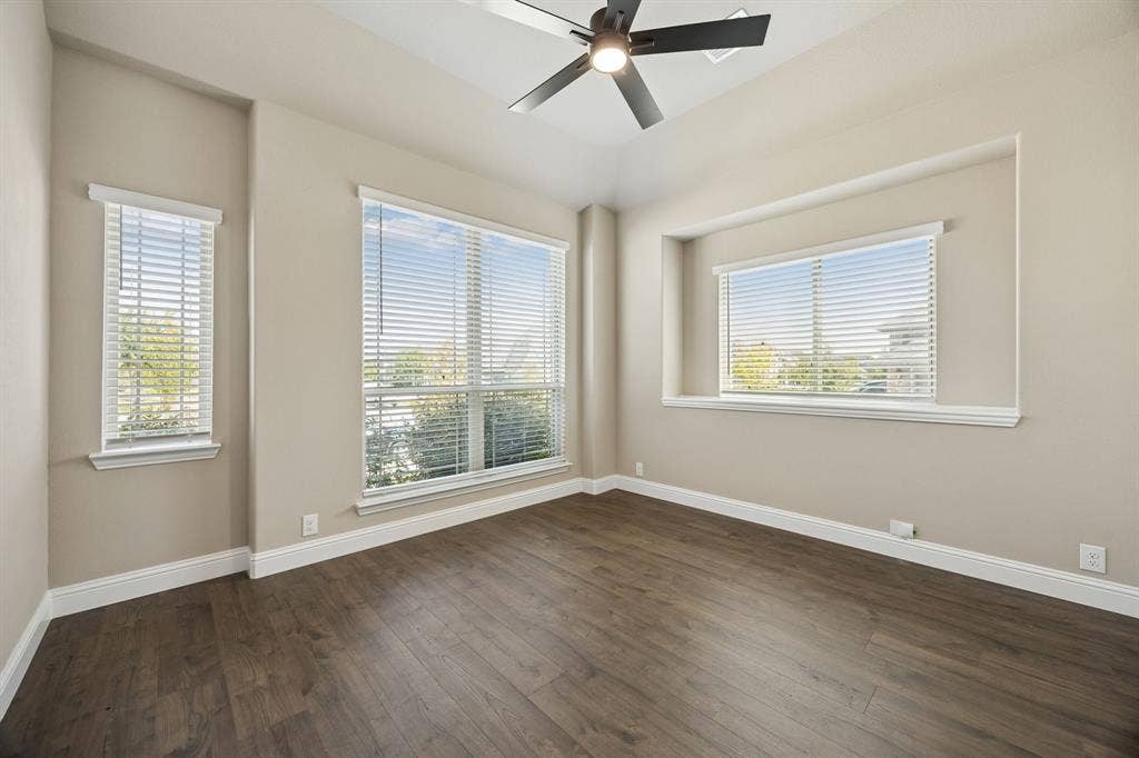 3006 Holland Lane, Midlothian, TX 76065