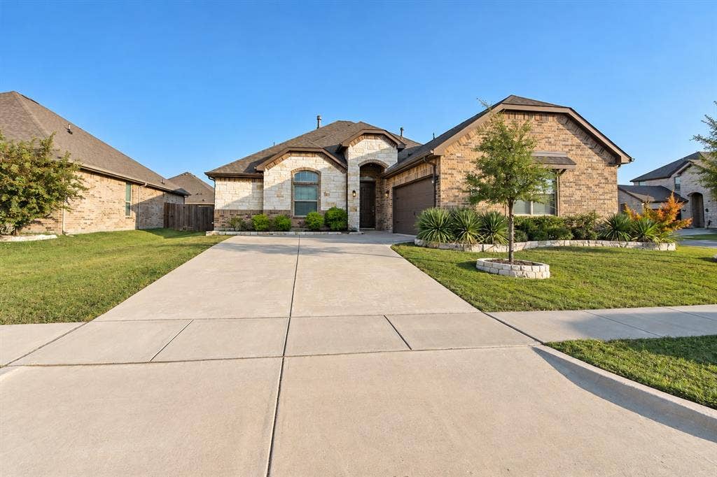 3451 April Breeze Trail, Grand Prairie, TX 76065