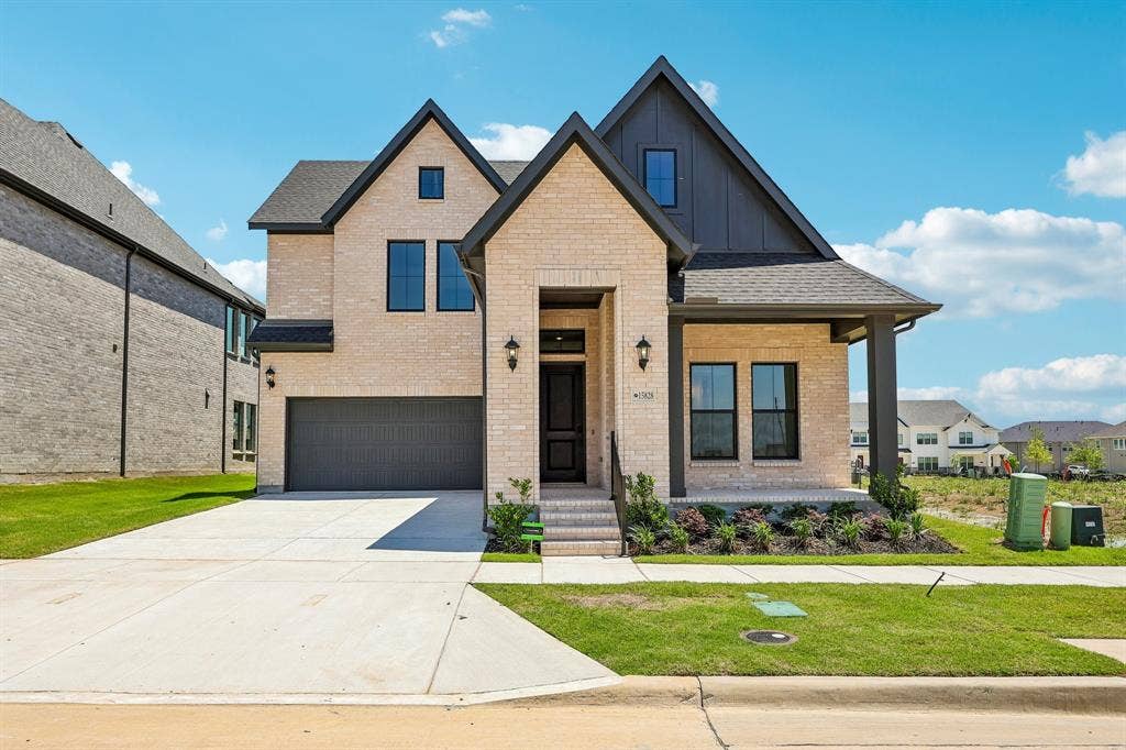 15828 Amber Street, Frisco, TX 75033 Luxurious living in classically designed homes can be found in one of northwest Frisco's newest communities...Hazelwood!