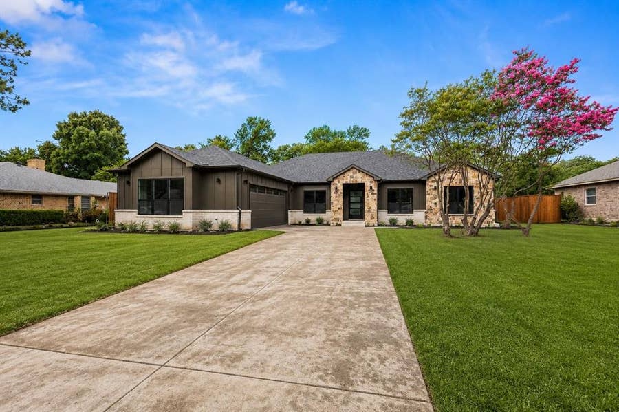 Property photo for 5109 Jefferson Drive, Sachse, TX