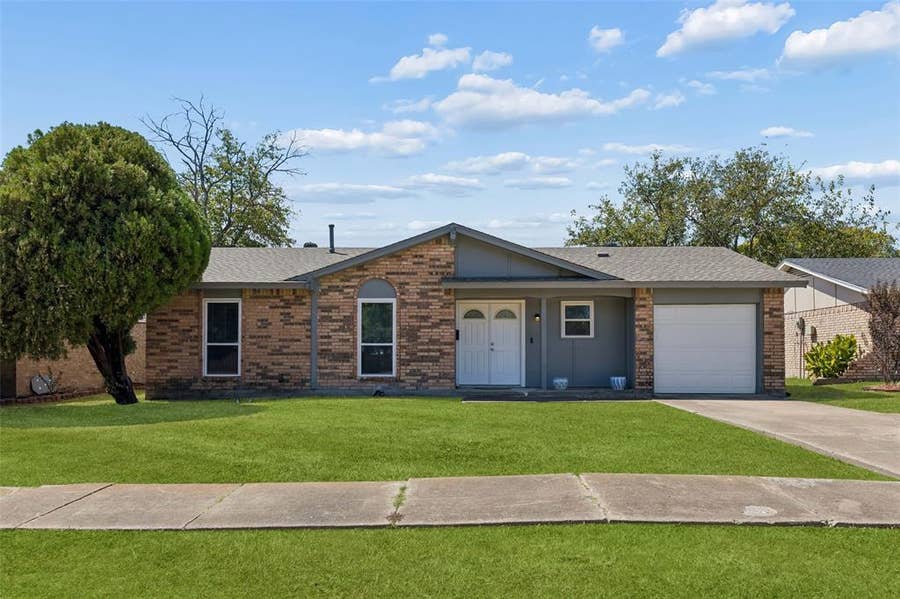 Property photo for 910 Quebec Drive, Garland, TX