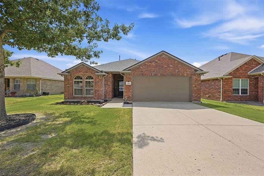 Property photo for 409 Bryn Mawr Lane, Van Alstyne, TX