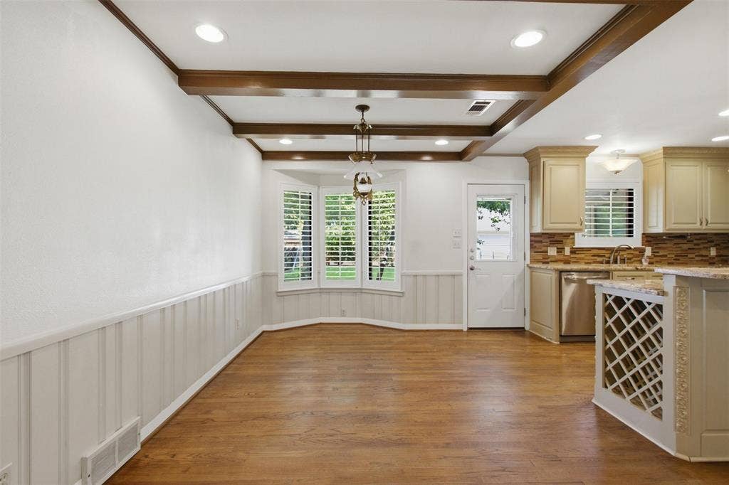 6445 Glennox Lane, Dallas, TX 75214 6445 Glennox Lane, Dallas, TX 75214
