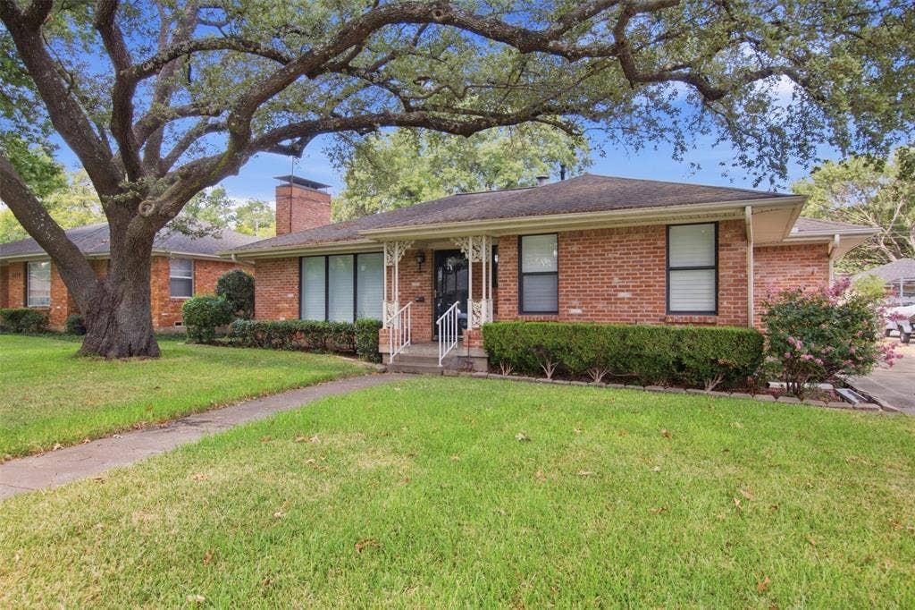 6445 Glennox Lane, Dallas, TX 75214 6445 Glennox Lane, Dallas, TX 75214