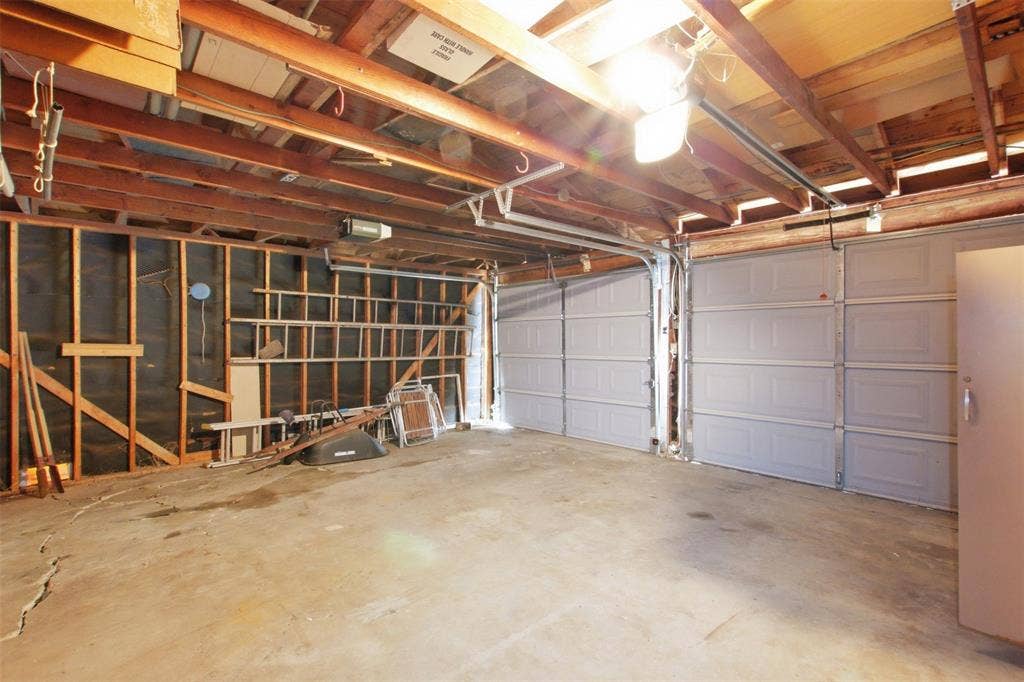 6445 Glennox Lane, Dallas, TX 75214 6445 Glennox Lane, Dallas, TX 75214