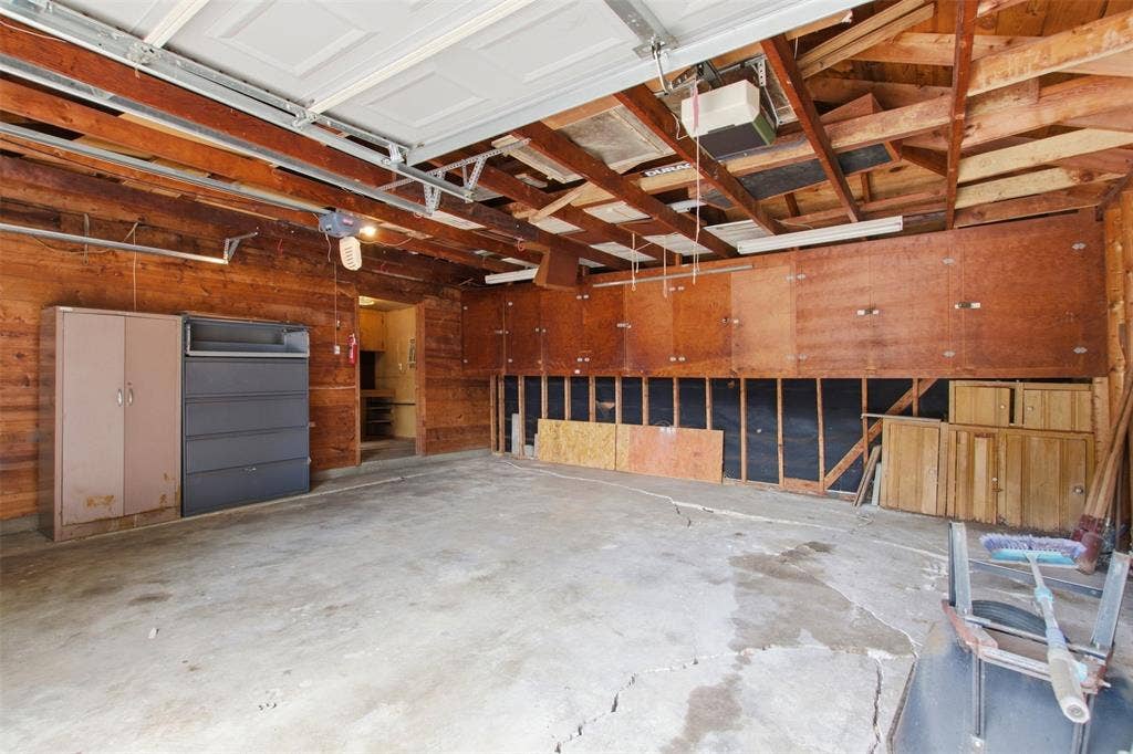6445 Glennox Lane, Dallas, TX 75214 6445 Glennox Lane, Dallas, TX 75214