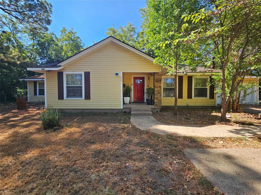 Property photo for 1312 W Park Row Drive, Arlington, TX
