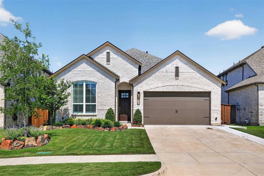 Property photo for 8504 Fannin Creek Trail, McKinney, TX