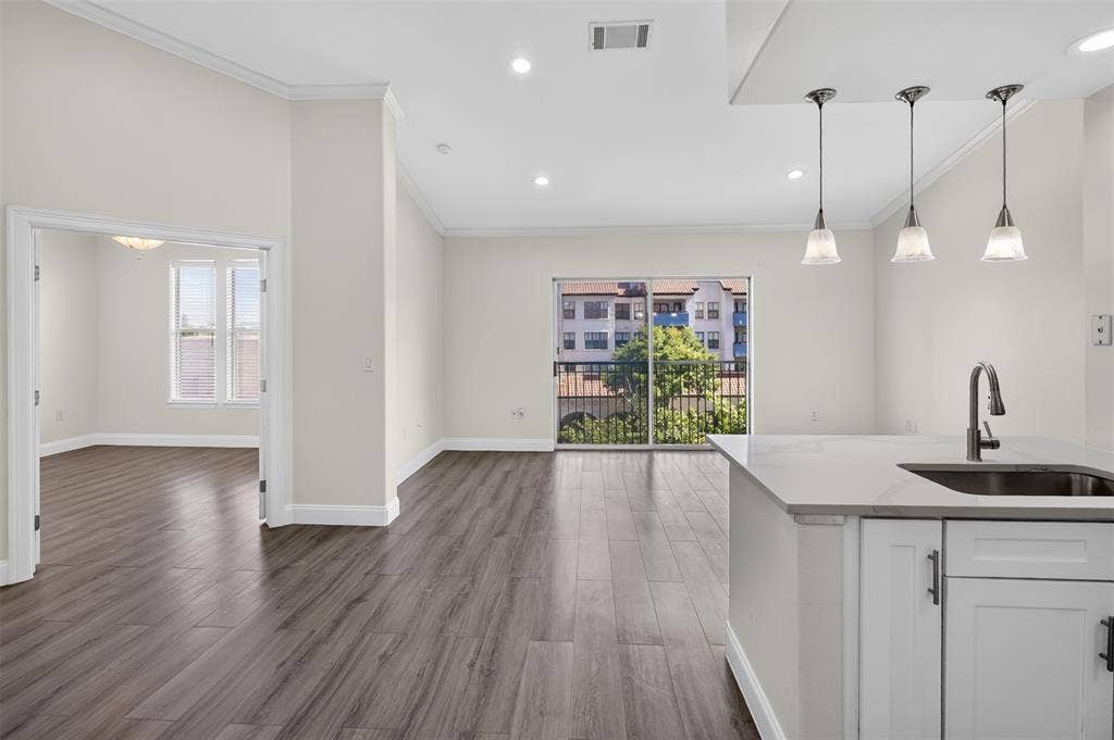 330 Las Colinas Boulevard E, #466, Irving, TX 75039