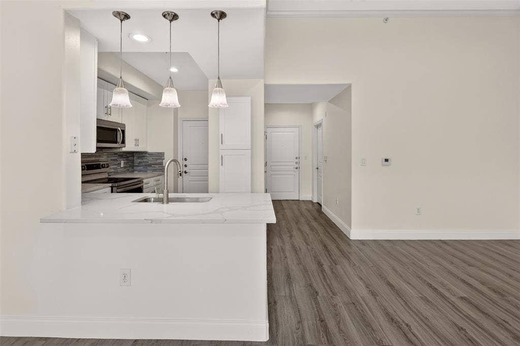 330 Las Colinas Boulevard E, #466, Irving, TX 75039