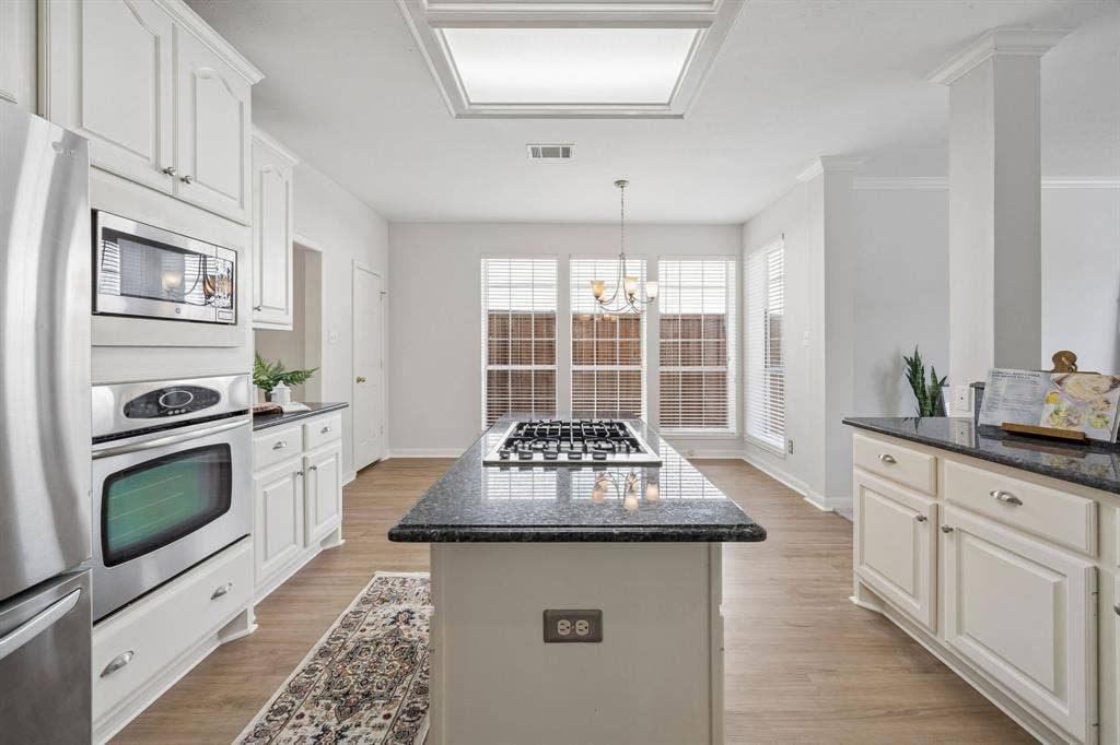 4424 Courtney Lane, Richardson, TX 75082 4424 Courtney Lane, Richardson, TX 75082