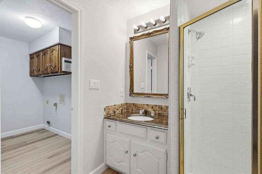 2625 Ramblewood Drive, Carrollton, TX 75006 2625 Ramblewood Drive, Carrollton, TX 75006