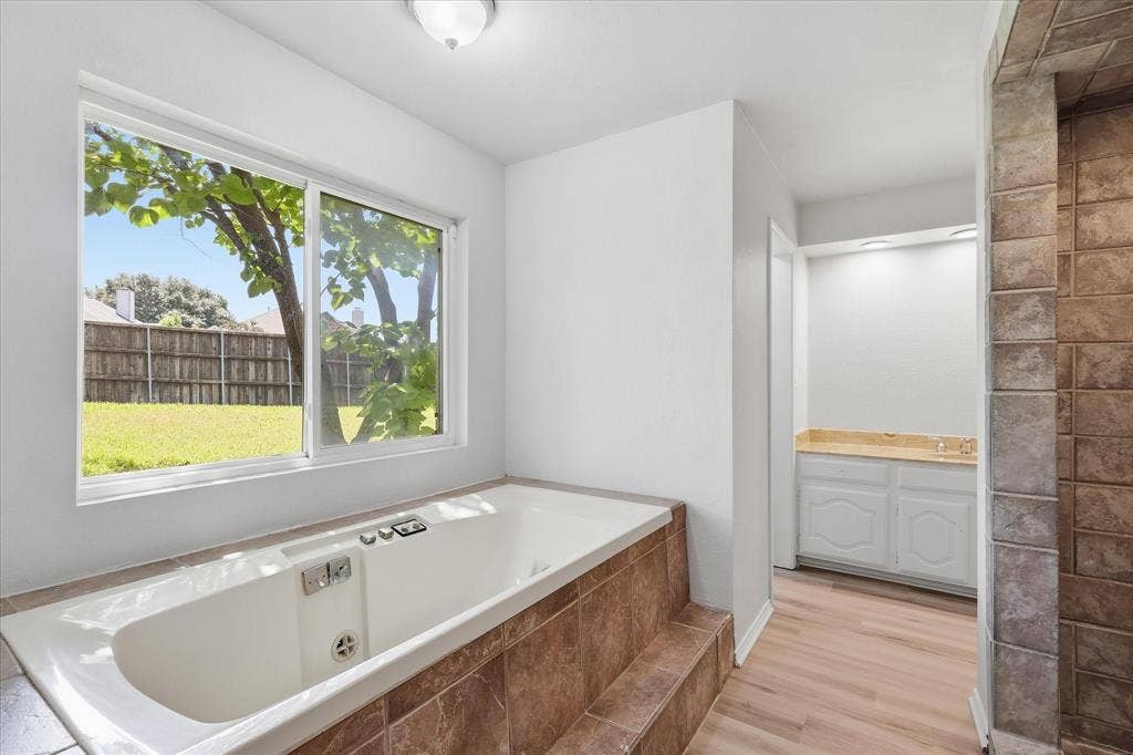 2625 Ramblewood Drive, Carrollton, TX 75006 2625 Ramblewood Drive, Carrollton, TX 75006