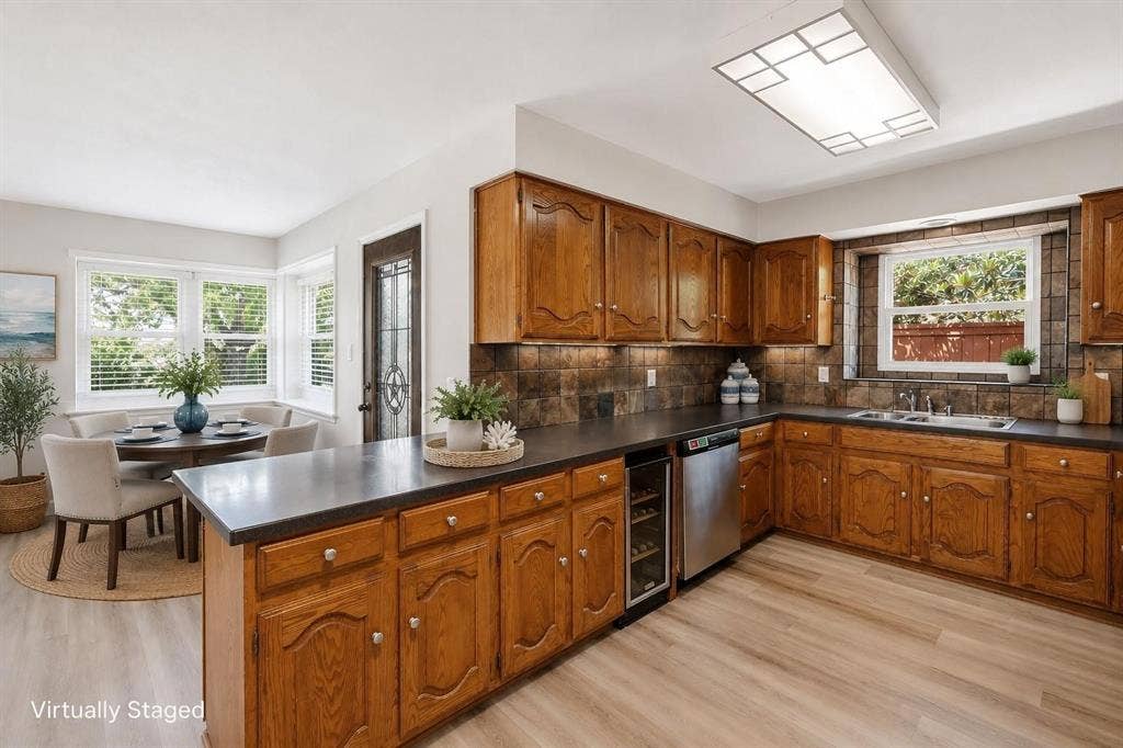 2625 Ramblewood Drive, Carrollton, TX 75006 2625 Ramblewood Drive, Carrollton, TX 75006