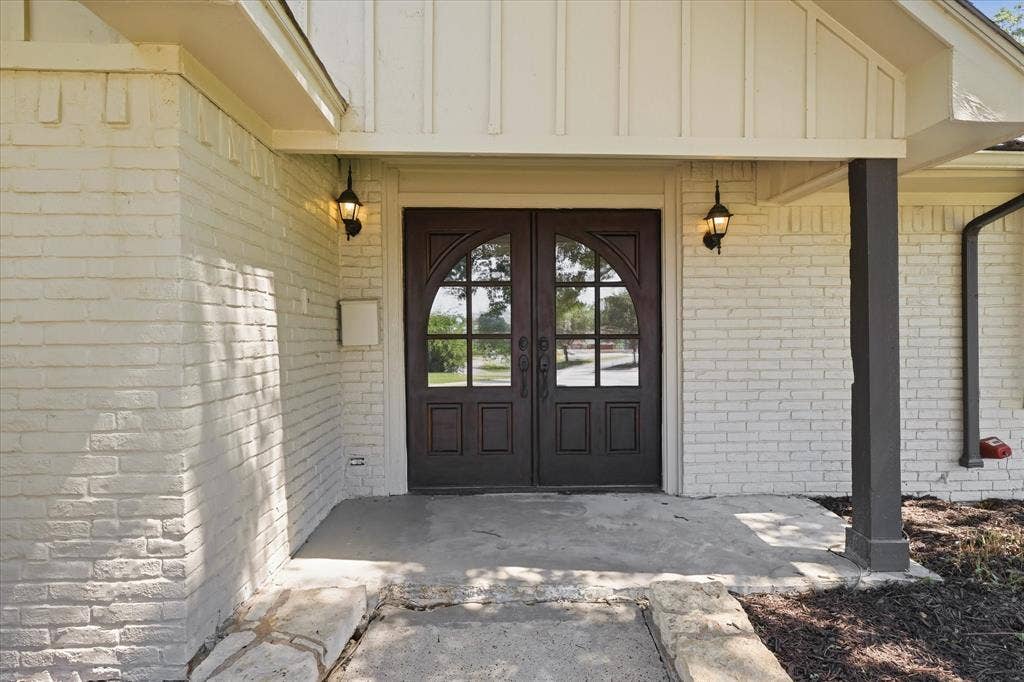 2625 Ramblewood Drive, Carrollton, TX 75006 2625 Ramblewood Drive, Carrollton, TX 75006