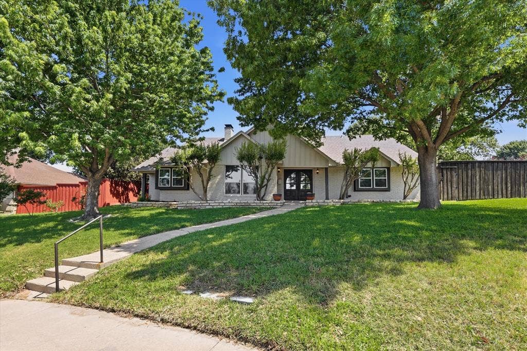 2625 Ramblewood Drive, Carrollton, TX 75006 2625 Ramblewood Drive, Carrollton, TX 75006