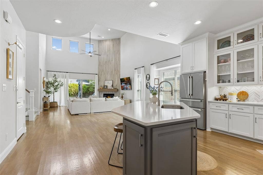 2309 Leslie Lane, McKinney, TX 75072 2309 Leslie Lane, McKinney, TX 75072