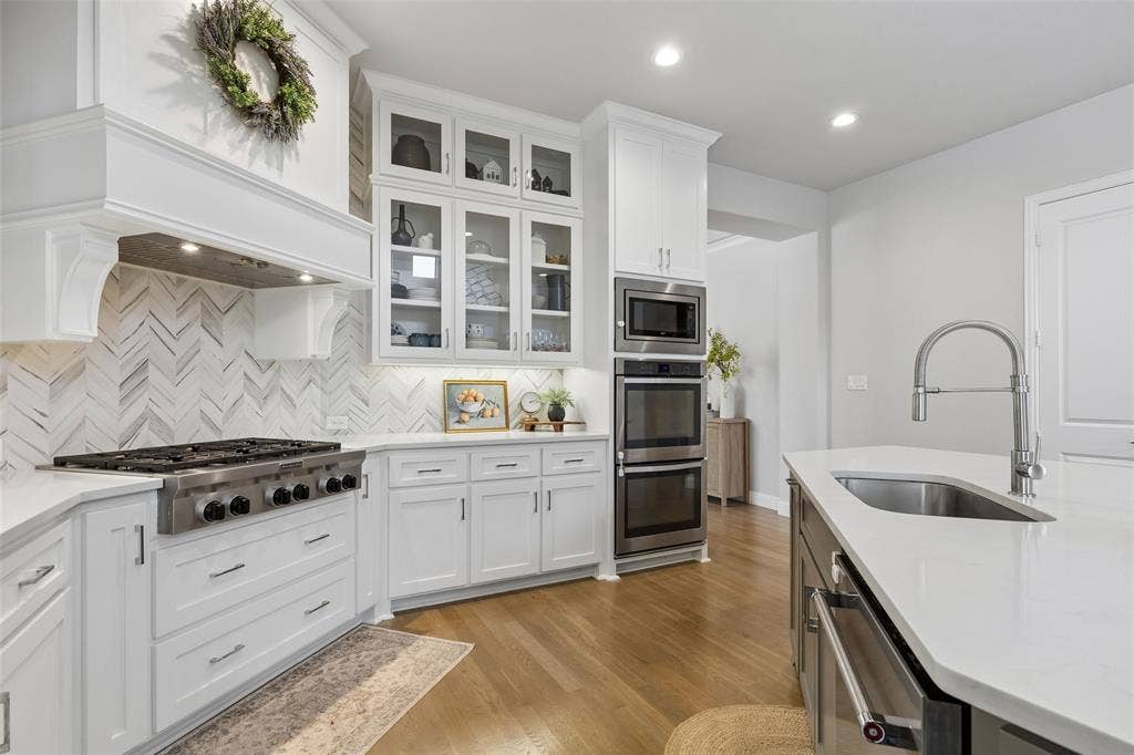 2309 Leslie Lane, McKinney, TX 75072 2309 Leslie Lane, McKinney, TX 75072