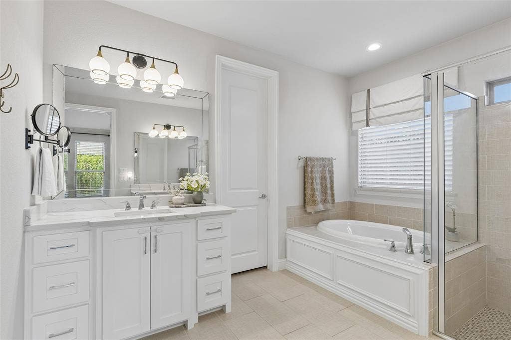 2309 Leslie Lane, McKinney, TX 75072 2309 Leslie Lane, McKinney, TX 75072