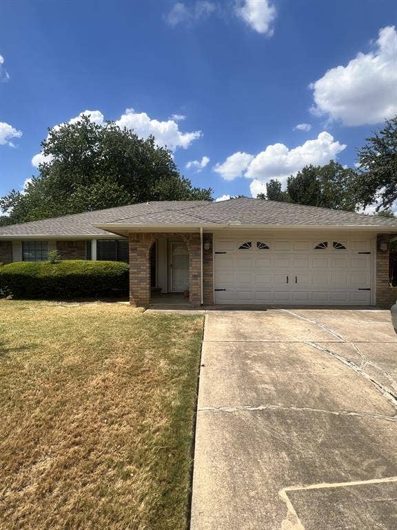 2513 Poppy Lane, Euless, TX 76039 2513 Poppy Lane, Euless, TX 76039