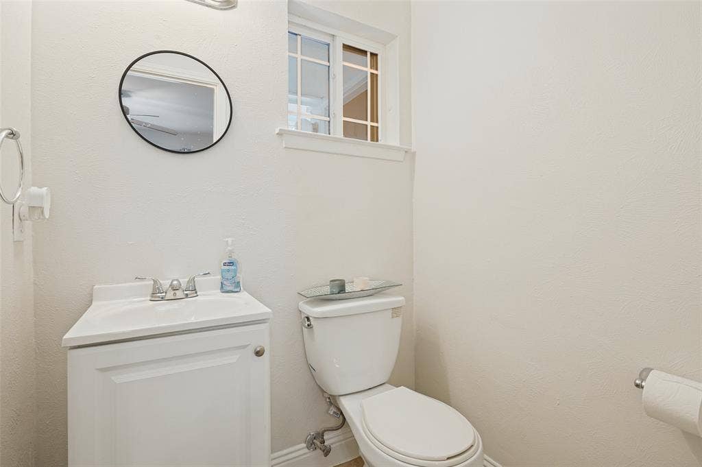 1502 Austrian Road, Grand Prairie, TX 75050 1502 Austrian Road, Grand Prairie, TX 75050