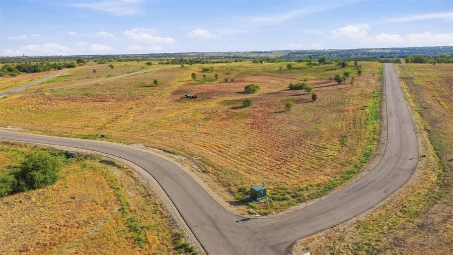 Property photo for 3201 Lucky Pepper Drive, Cresson, TX