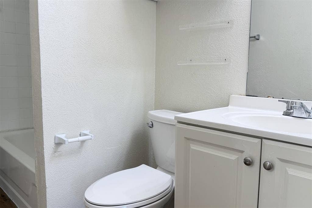 1913 Kingswood Court, Denton, TX 76205 1913 Kingswood Court, Denton, TX 76205