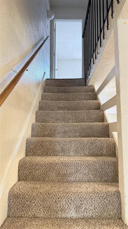 1913 Kingswood Court, Denton, TX 76205 1913 Kingswood Court, Denton, TX 76205