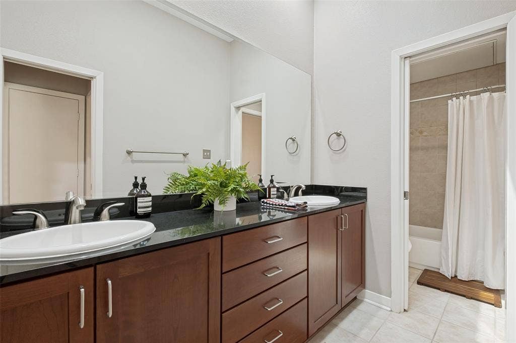 4031 Holland Avenue, #G, Dallas, TX 75219