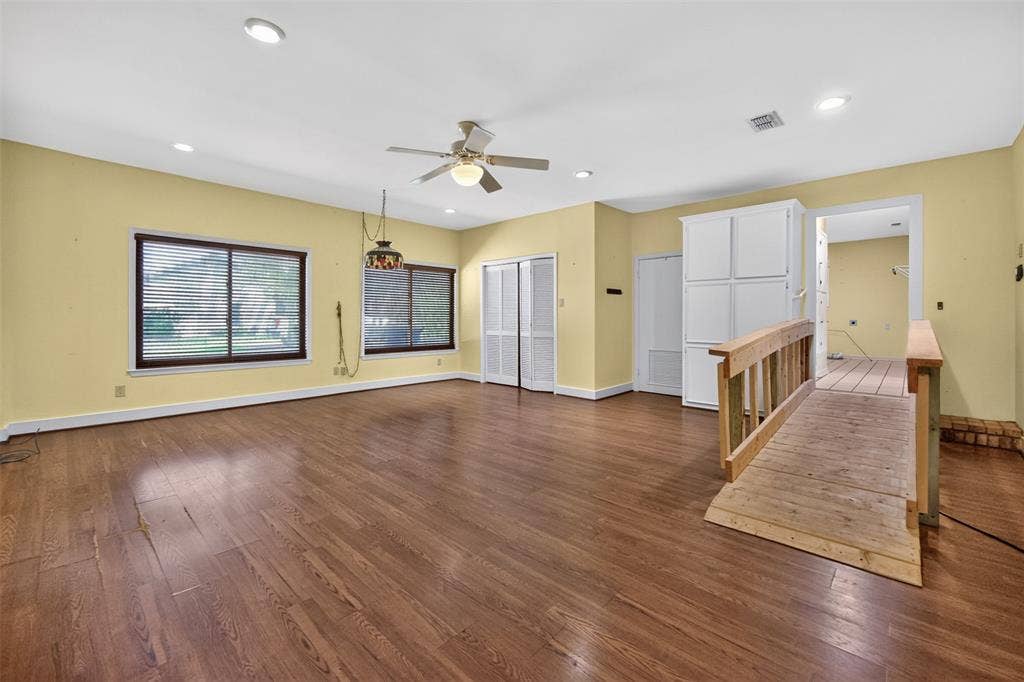 702 Mulberry Drive, Athens, TX 75751 Spacious room with wood-finish flooring, recessed lighting, and a ceiling fan