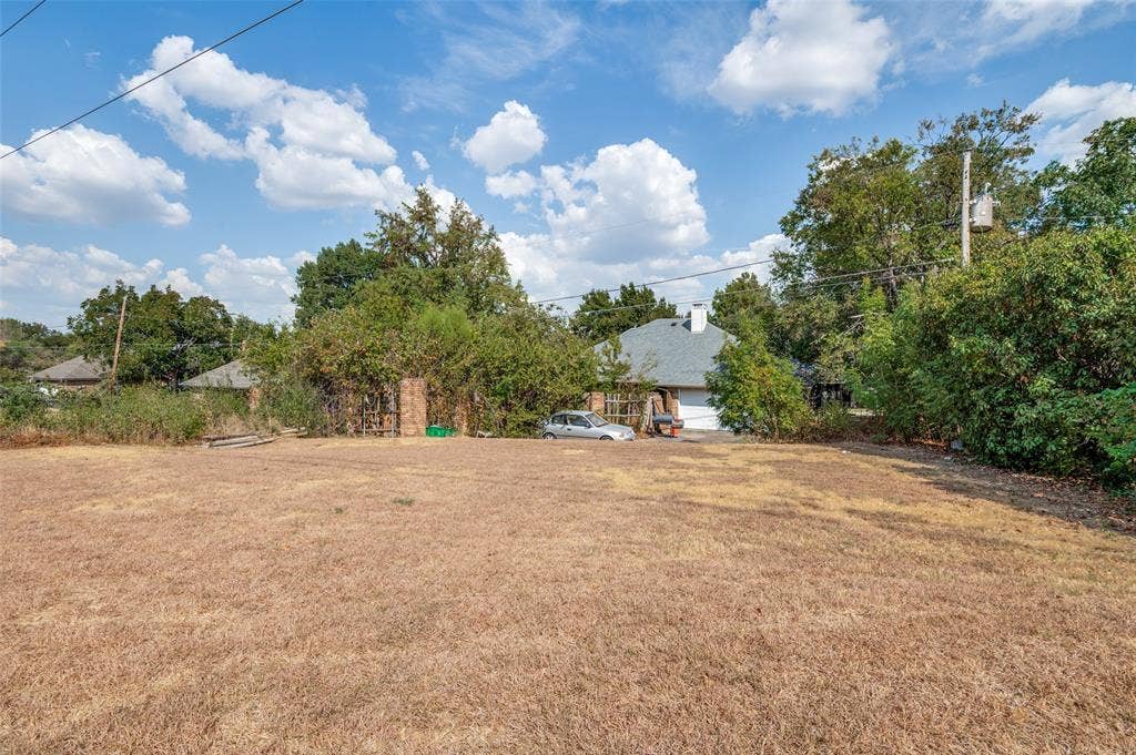 1901 Wedgewood Drive, Grand Prairie, TX 75050 Additional content