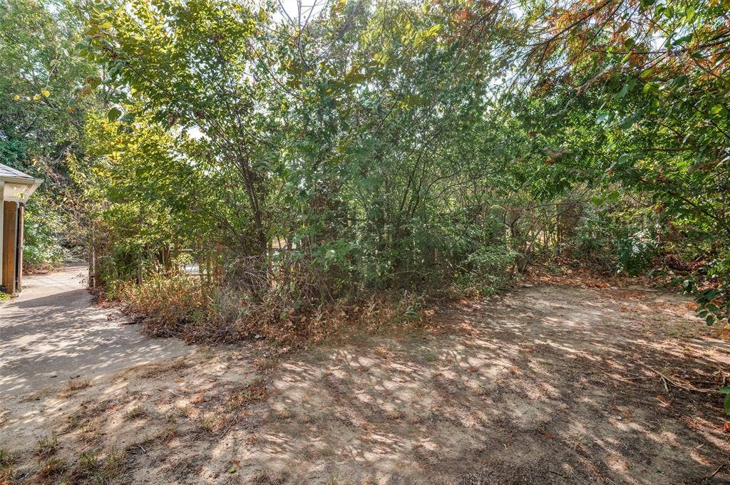1901 Wedgewood Drive, Grand Prairie, TX 75050 Additional content