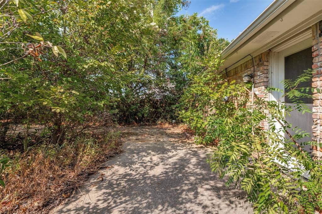 1901 Wedgewood Drive, Grand Prairie, TX 75050 Additional content
