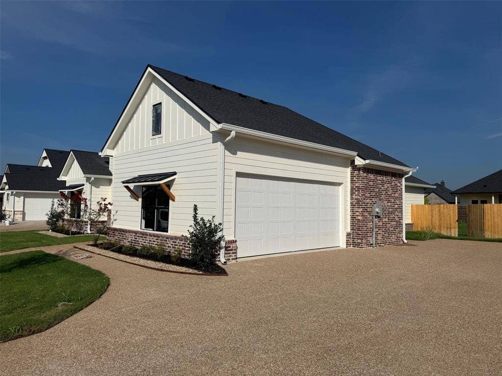 10205 Charmwood Drive, Waco, TX 76712