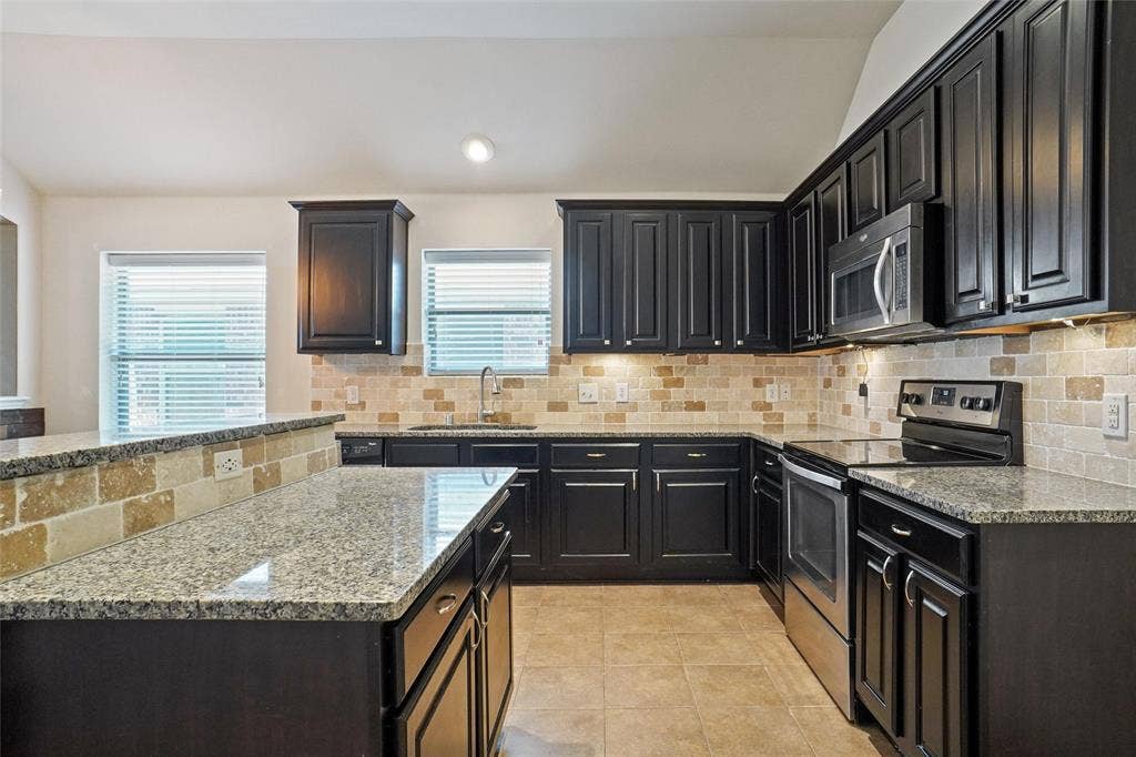 11817 Cape Cod Springs Drive, Frisco, TX 75036 11817 Cape Cod Springs Drive, Frisco, TX 75036