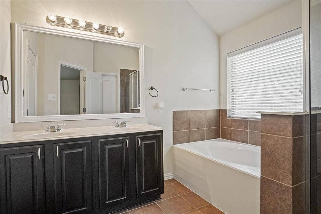 11817 Cape Cod Springs Drive, Frisco, TX 75036 11817 Cape Cod Springs Drive, Frisco, TX 75036