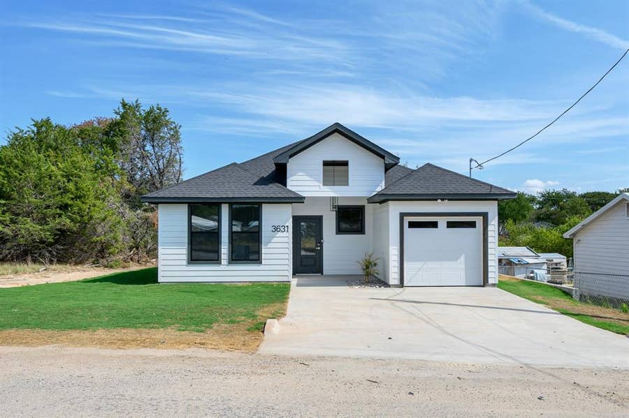 Property photo for 3631 Raintree Trail, Granbury, TX
